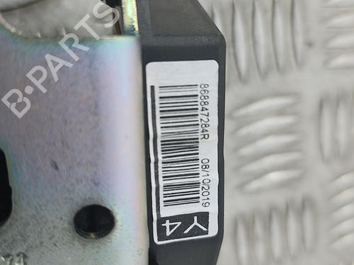 front-right-seatbelt-renault-zoe-bfm_-2012-28756632 main image