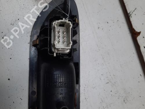Used Left rear window switch Left rear window switch RENAULT LAGUNA II Grandtour (KG0/1_) 1.9 dCi (KG0G) (120 hp) 28786974 28786974