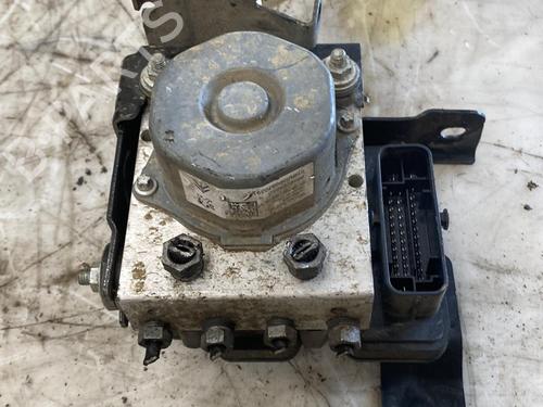 ABS pump PEUGEOT 308 II (LB_, LP_, LW_, LH_, L3_) 1.6 HDi / BlueHDi 115 | BP28758320M43 