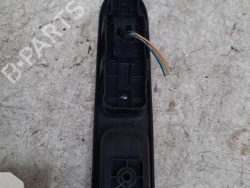 Used Right front window switch PEUGEOT 307 (3A/C) 1.6 HDi (90 hp) 28763413