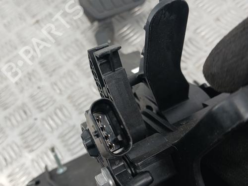 Used Break pedal Break pedal PEUGEOT 208 II (UB_, UP_, UW_, UJ_) e-208 (136 hp) 31091810 31091810