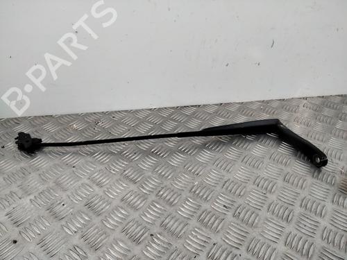 Used Front windshield wiper arm RENAULT MASTER III Van (FV) 2.3 dCi 145 FWD (FV0E, FV0F, FV0H, FV02, FV0M, FV0S,... (146 hp) 28757034