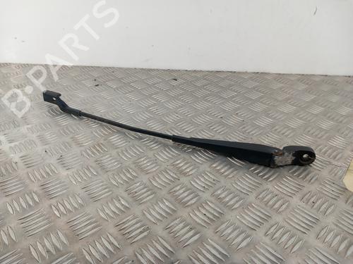 Used Front windshield wiper arm SKODA FABIA II (542) 1.2 TSI (86 hp) 28757468