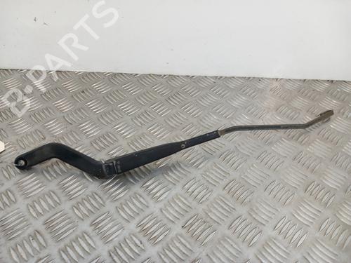 Used Front windshield wiper arm PEUGEOT 106 II (1A_, 1C_) 1.1 i (60 hp) 29453570
