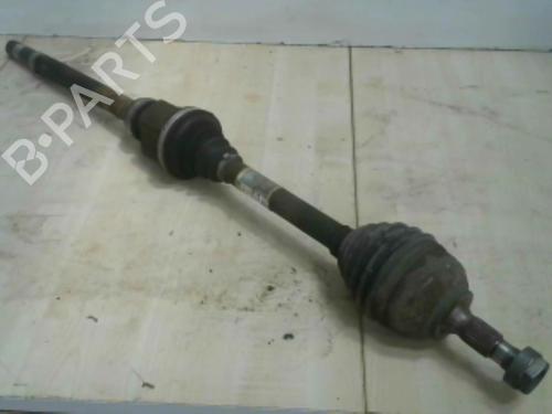 Used Right front driveshaft PEUGEOT 5008 (0U_, 0E_) 2.0 HDi 150 / BlueHDi 150 (150 hp) 28765472