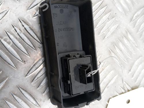 Used Right front window switch Right front window switch OPEL SIGNUM Hatchback (Z03) 1.9 CDTI (F48) (150 hp) 28736416 28736416