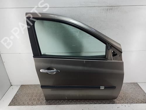 Used Right front door RENAULT CLIO III (BR0/1, CR0/1) 1.5 dCi (BR17, CR17) (86 hp) 28740017