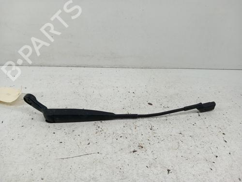 Used Front windshield wiper arm FIAT 500 (312_) 1.2 (312AXA1A) (69 hp) 28782825