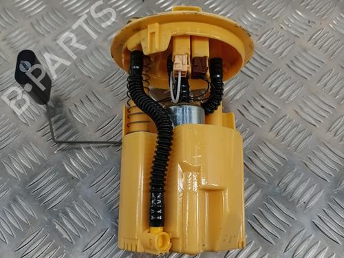 Used Fuel pump DACIA SANDERO II 1.5 dCi (90 hp) 28743051