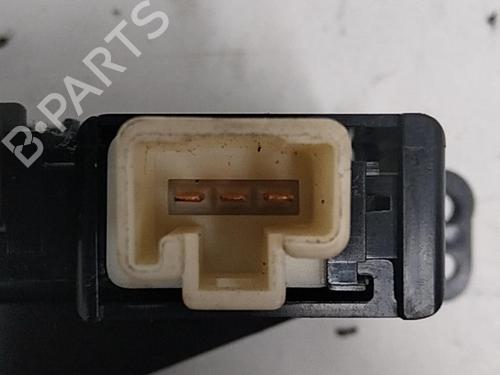 Used Warning switch TOYOTA YARIS (_P1_) 1.4 D-4D (NLP10_, NLP10R) (75 hp) 28784800