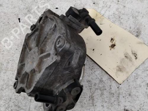 Pompe à vide VOLVO C30 (533) D2 (115 hp) 28768326