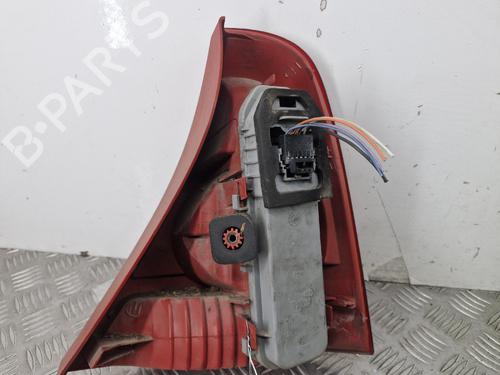 Farolim esquerdo Farolim esquerdo RENAULT CLIO II (BB_, CB_) 1.5 dCi (B/CB07) (65 hp) 39152522 39152522