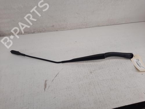 Used Front windshield wiper arm RENAULT KOLEOS I (HY_) 2.0 dCi 4x4 (HY0K) (150 hp) 28773164