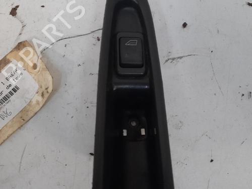 Used Left front window switch VOLVO V40 Estate (645) 1.9 DI (95 hp) 28758033