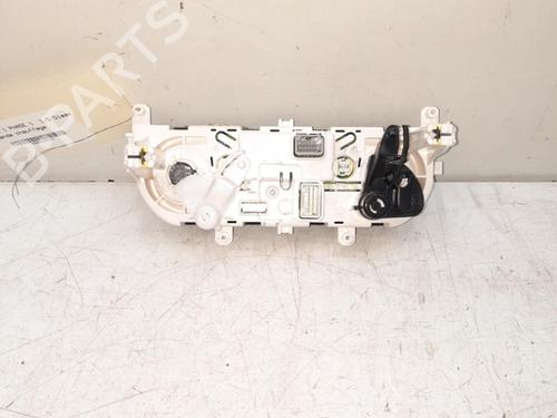 Used Climate control RENAULT CAPTUR I (J5_, H5_) 1.5 dCi 90 (J5N4, J5M5, J5MW, J5M6, J5AL, J5AJ) (90 hp) 28749048