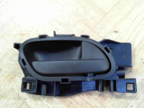 Used Rear right interior door handle PEUGEOT 208 I (CA_, CC_) 1.4 HDi (68 hp) 28765978