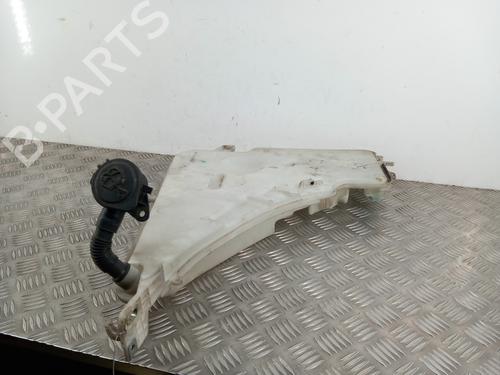 Used Windscreen washer tank BMW 1 (F20) 116 d (116 hp) 28742845