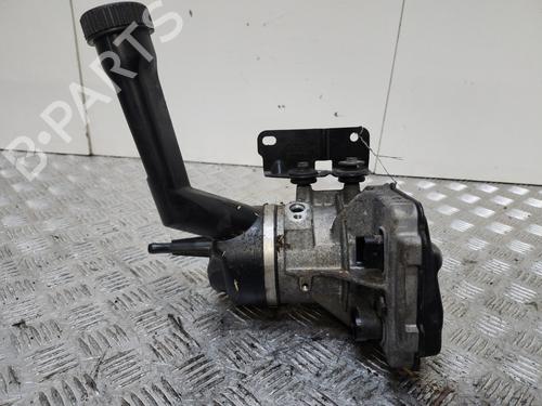 Used Steering pump PEUGEOT 308 I (4A_, 4C_) 1.6 HDi (109 hp) 28745689
