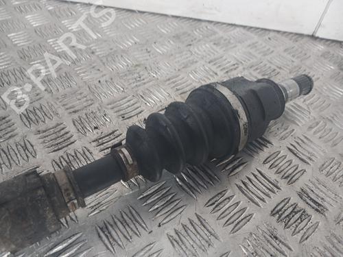 Used Right front driveshaft Right front driveshaft TOYOTA YARIS (_P9_) 1.0 VVT-i (KSP90_, KSP90R) (69 hp) 32699634 32699634