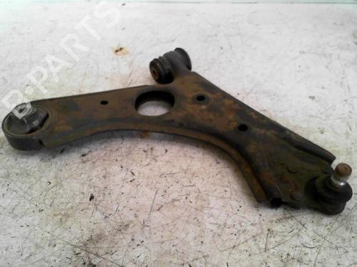 Venstre fortil bærearm OPEL COMBO Box Body/MPV (X12) 1.6 CDTI (B05) (120 hp) 28754892