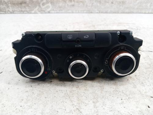 Commande Chauffage VW GOLF V (1K1) 1.9 TDI (105 hp) 28743990