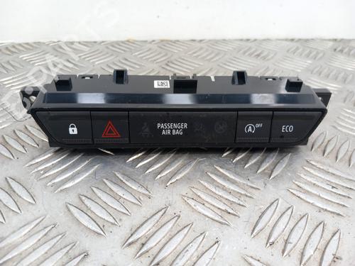 Used Warning switch DACIA SANDERO III 1.0 TCe 90 (91 hp) 29843914