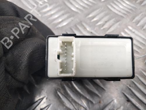 Used Left rear window switch Left rear window switch KIA CARENS IV 1.7 CRDi (136 hp) 28735256 28735256