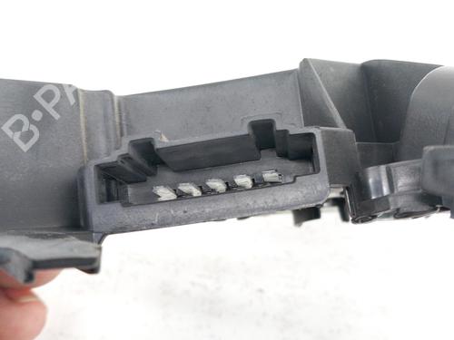 Used Lamp holder VW POLO III (6N1) 64 1.9 D (64 hp) 28773402