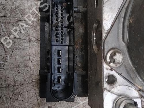 Used ABS pump RENAULT CLIO III (BR0/1, CR0/1) 1.5 dCi (BR17, CR17) (86 hp) 28775369
