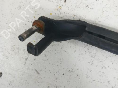Front windshield wiper arm MERCEDES-BENZ C-CLASS (W204) C 200 CDI (204.001) | BP28784119C143 