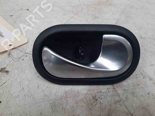 Used Front right interior door handle RENAULT TWINGO III (BCM_, BCA_) 0.9 TCe 90 (BCM9, BCM2) (90 hp) 28763691
