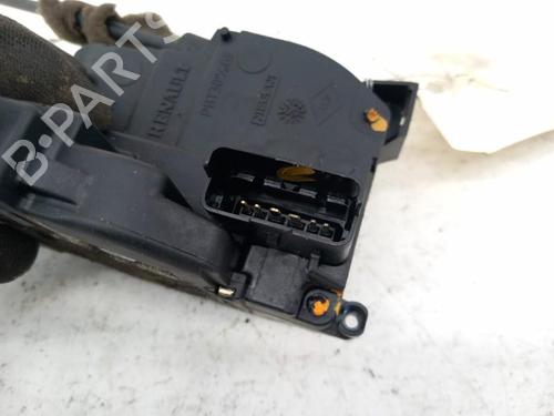 Used Electronic module RENAULT CLIO III (BR0/1, CR0/1) 1.5 dCi (C/BR0G, C/BR1G) (68 hp) 28783452