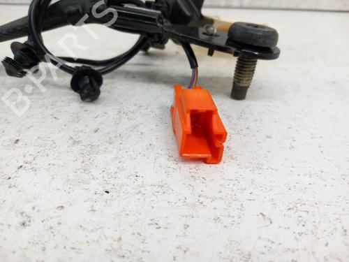 seat-buckle-jaguar-xe-x760-2015-28783916 main image