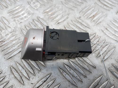 Warning switch HYUNDAI i20 I (PB, PBT) 1.4 CRDi | BP40439768I22 - Image 3
