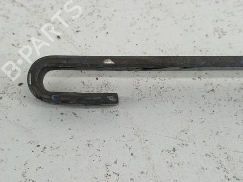 Front windshield wiper arm PEUGEOT 106 II (1A_, 1C_) 1.4 i 6429A3