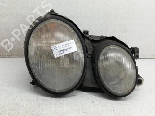Used Right headlight MERCEDES-BENZ CLK (C208) CLK 320 (208.365) (218 hp) 28784368