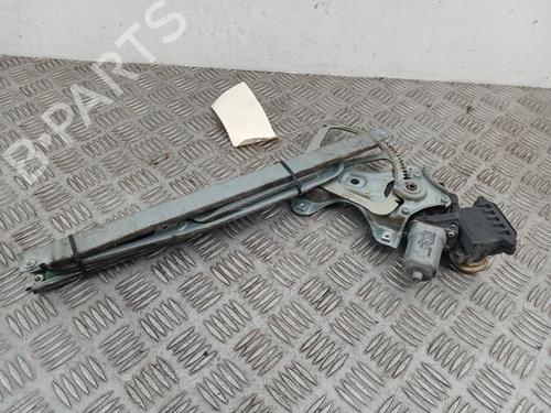 Used Front left window mechanism Front left window mechanism TOYOTA YARIS (_P9_) 1.4 D-4D (NLP90_, NLP90R) (90 hp) 32479473 32479473