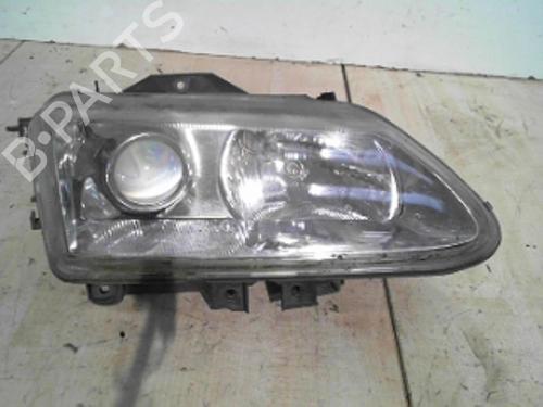 Used Right headlight RENAULT ESPACE III (JE0_) 2.2 dCi (JE0K) (130 hp) 28754507