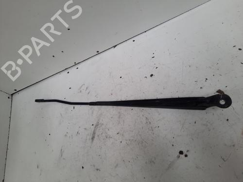 Used Front windshield wiper arm Front windshield wiper arm 36424879 36424879