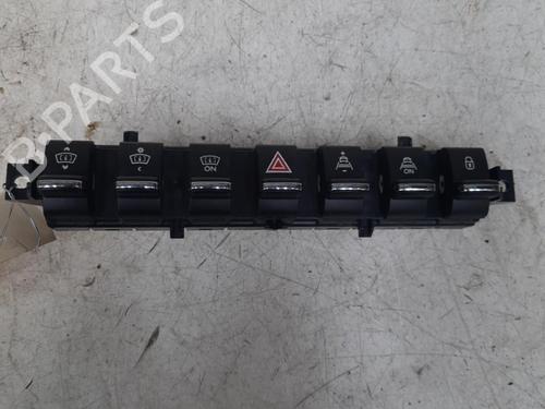 Used Switch PEUGEOT 3008 I MPV (0U_) 2.0 HDi (163 hp) 28774065