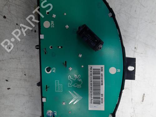 Used Instrument cluster PEUGEOT 1007 (KM_) 1.4 (75 hp) 28761006