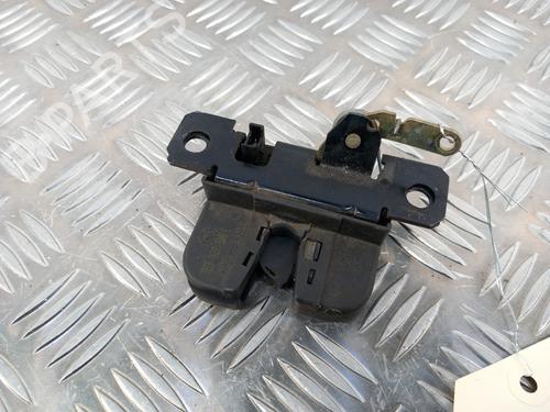 switch-vw-passat-b55-variant-3b6-2000-2001-2002-2003-2004-2005-28745081 main image