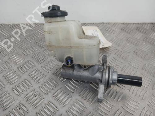 Maître-cylindre TOYOTA RAV 4 III (_A3_) 2.2 D 4WD (ALA30_, ALA30R) (136 hp) 30576858