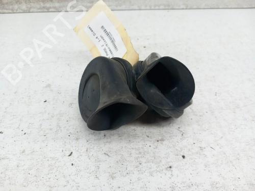 Used Horn VW POLO IV (9N_, 9A_) 1.4 TDI (70 hp) 28784030