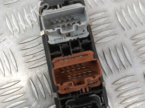 Left front window switch RENAULT LAGUNA II (BG0/1_) 1.9 dCi (BG1A, BG1W, BG0G) | BP29148679I27 