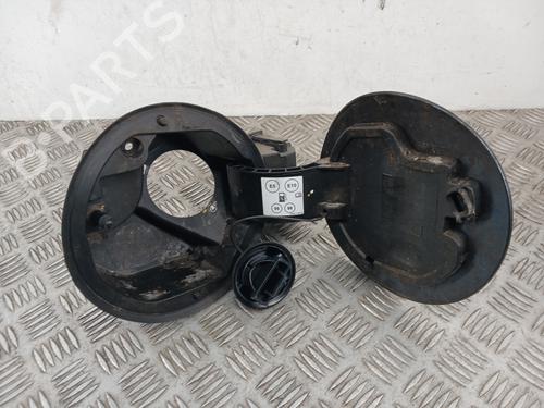 tanklag-renault-clio-v-b7_-2019-33199877 main image