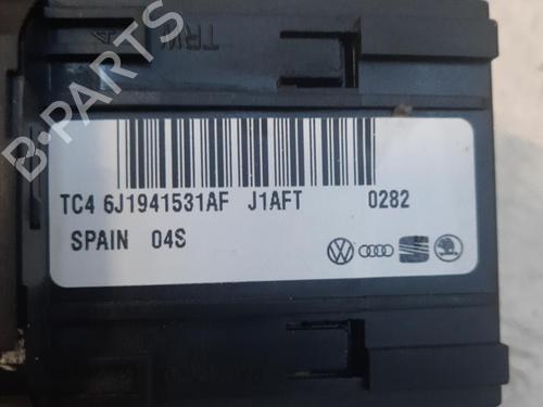 Used Headlight switch Headlight switch SEAT IBIZA IV (6J5, 6P1) 1.2 TSI (105 hp) 28748922 28748922