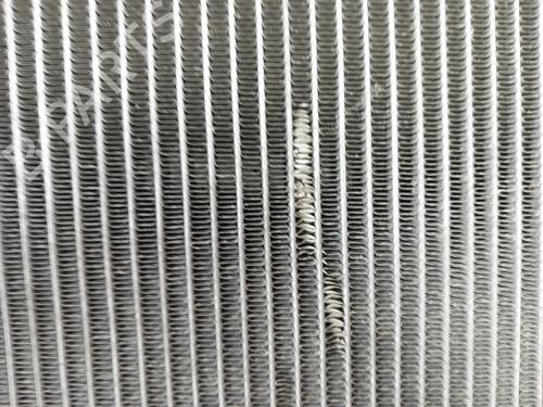 Used Water radiator Water radiator TOYOTA YARIS (_P9_) 1.4 D-4D (NLP90_, NLP90R) (90 hp) 28734689 28734689