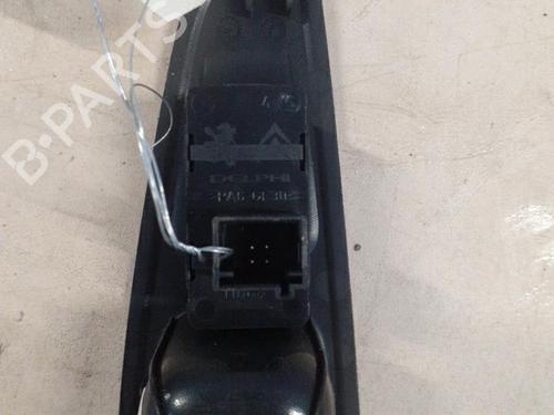Used Left rear window switch PEUGEOT 308 I (4A_, 4C_) 1.6 HDi (109 hp) 28754229
