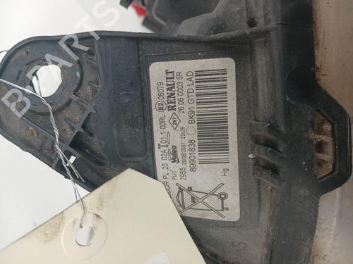 Left headlight RENAULT LAGUNA III (BT0/1) 2.0 16V (BT05, BT0F, BT0W) | BP31377009C28 